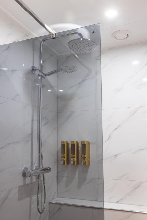 ניואהסחאנס Hotel Leeuwerik מראה חיצוני תמונה